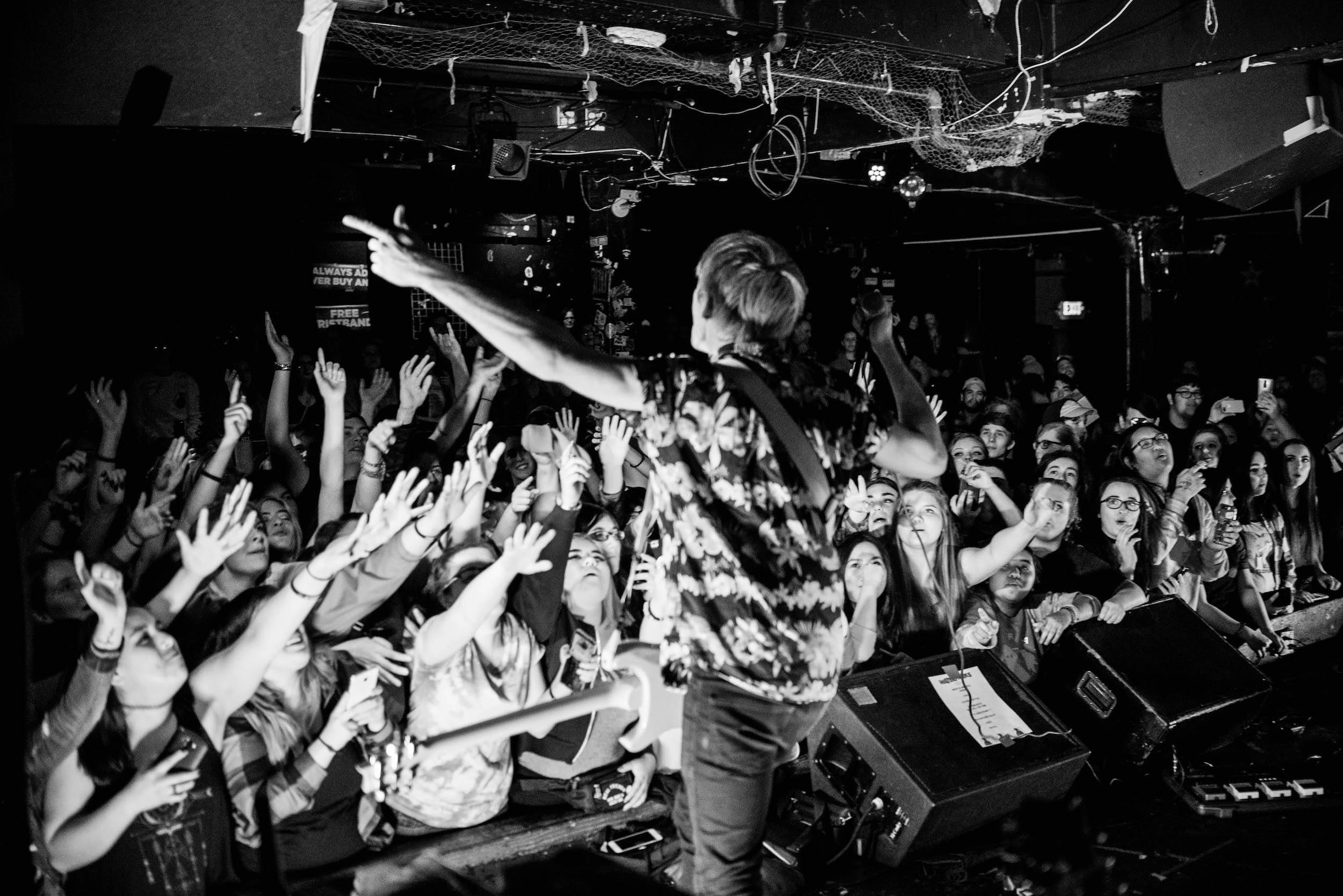 Waterparks – Too Close To Touch // 2.17.17 Seattle